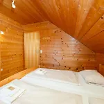 Am Feuerkogel By Landluft